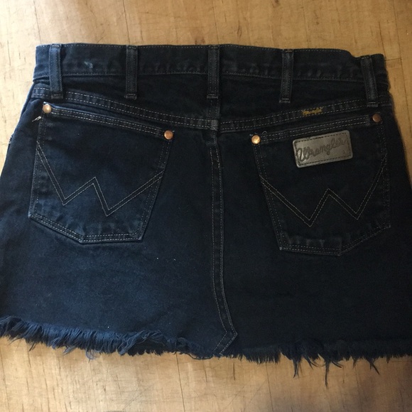 Black denim skirt - Picture 2 of 2